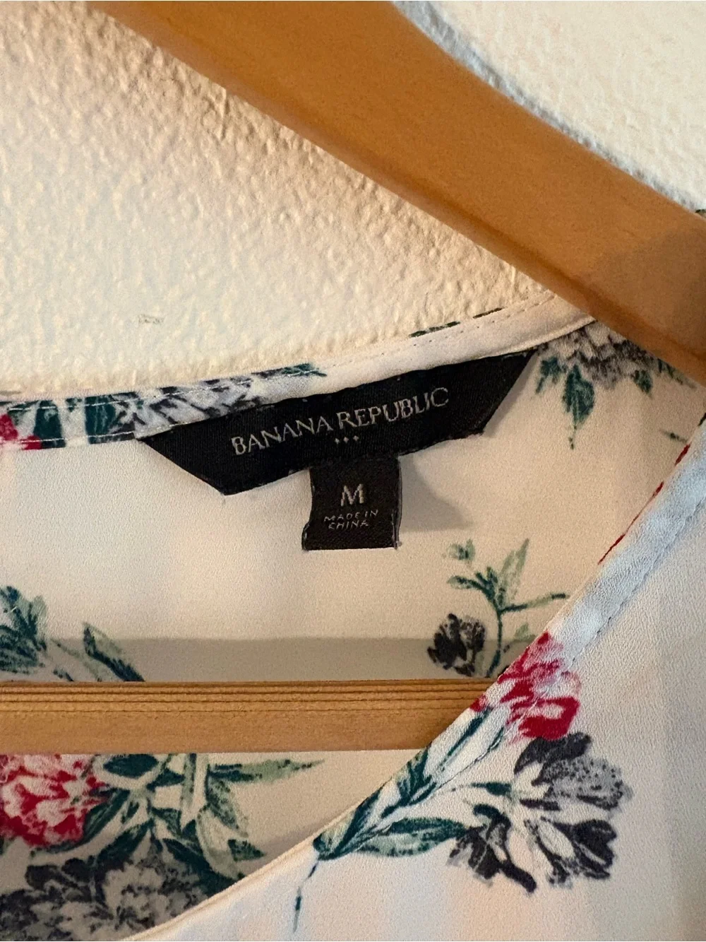 Banana Republic Factory Ivory Floral Puff Sleeve Peplum Blouse